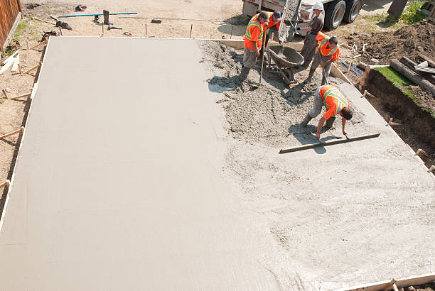 Best Concrete Pool Decks in Mount Sterling, IL